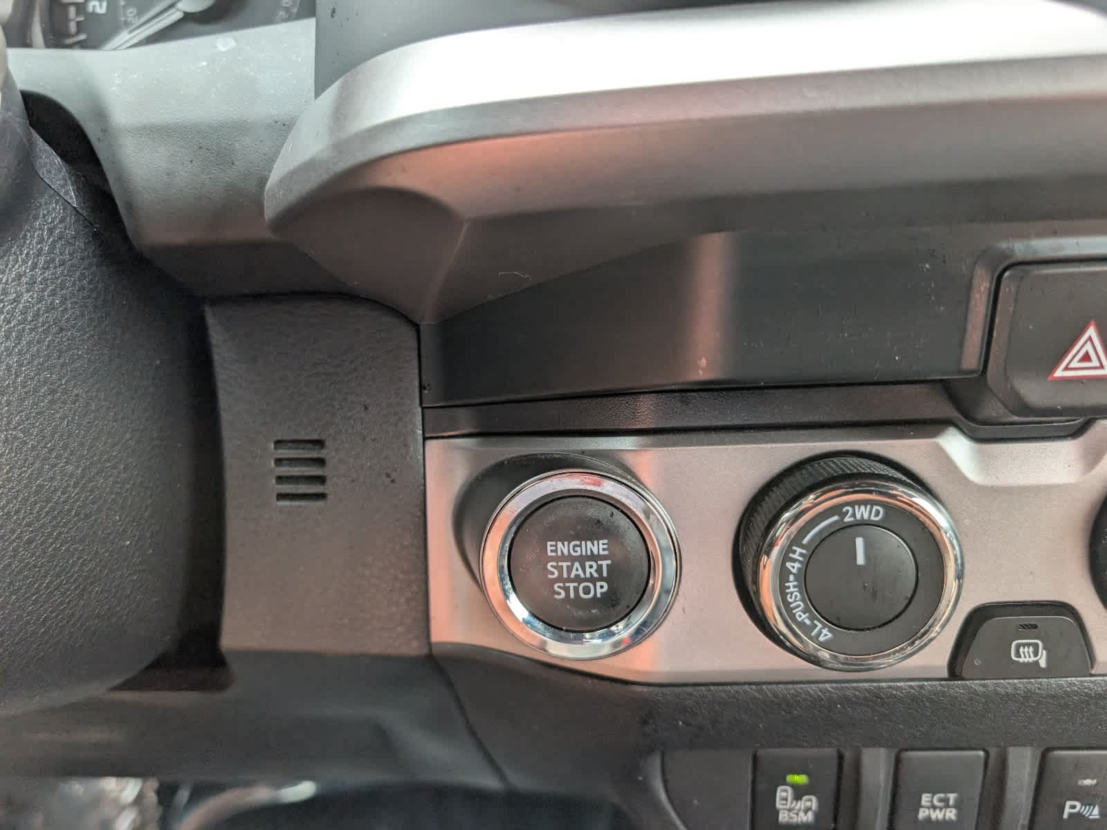 Used 2023 Toyota Tacoma Limited AWD/4WD image 26