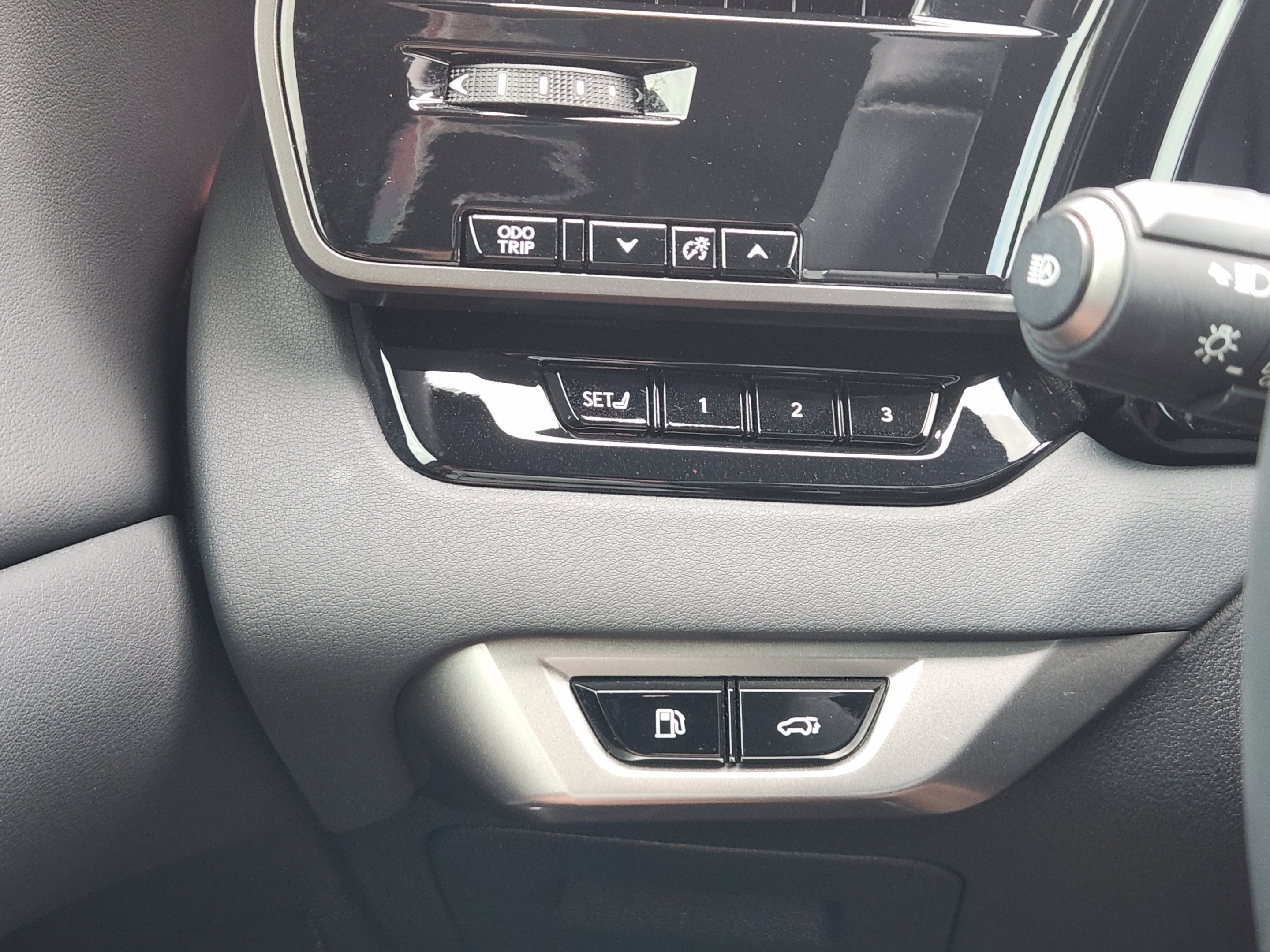 Certified 2025 Lexus RX 350 Premium Plus w/ Convenience Package FWD image 16