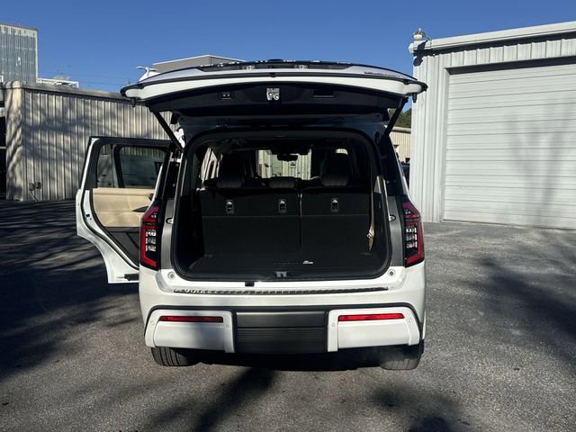 New 2026 Nissan Armada Platinum Reserve image 13