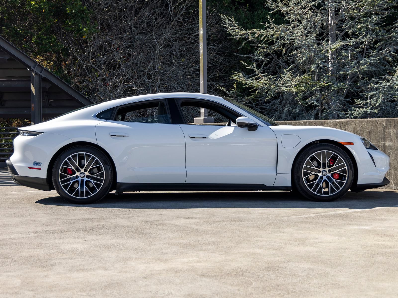 Used 2024 Porsche Taycan 4S AWD/4WD image 12