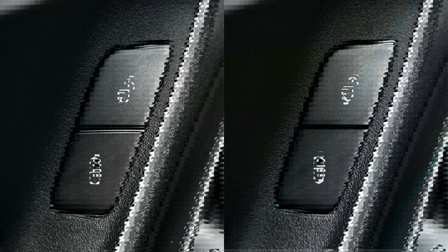 Used 2017 Mercedes-Benz C 43 AMG 4MATIC Sedan image 37