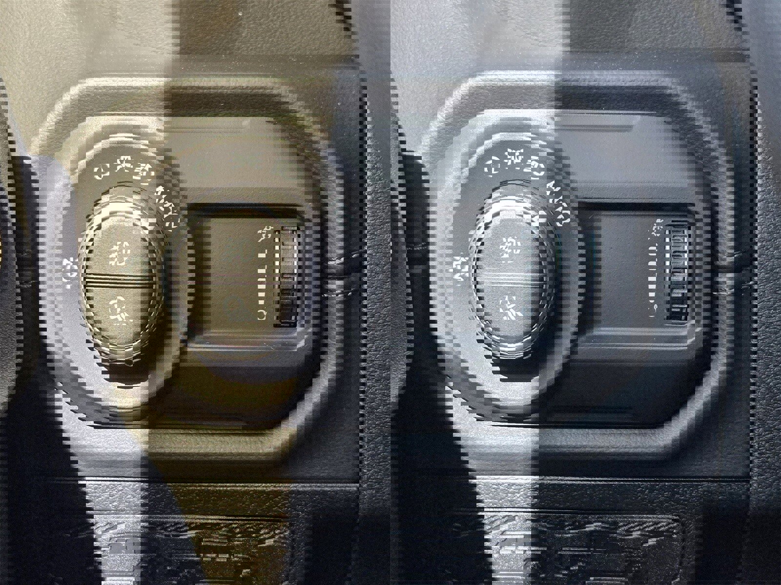 New 2026 Jeep Gladiator Sport image 22