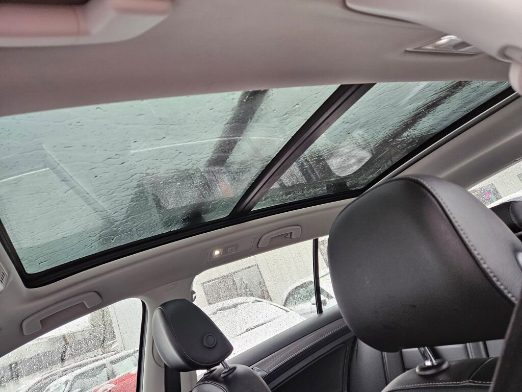 Used 2017 Volkswagen Golf Alltrack SE image 22