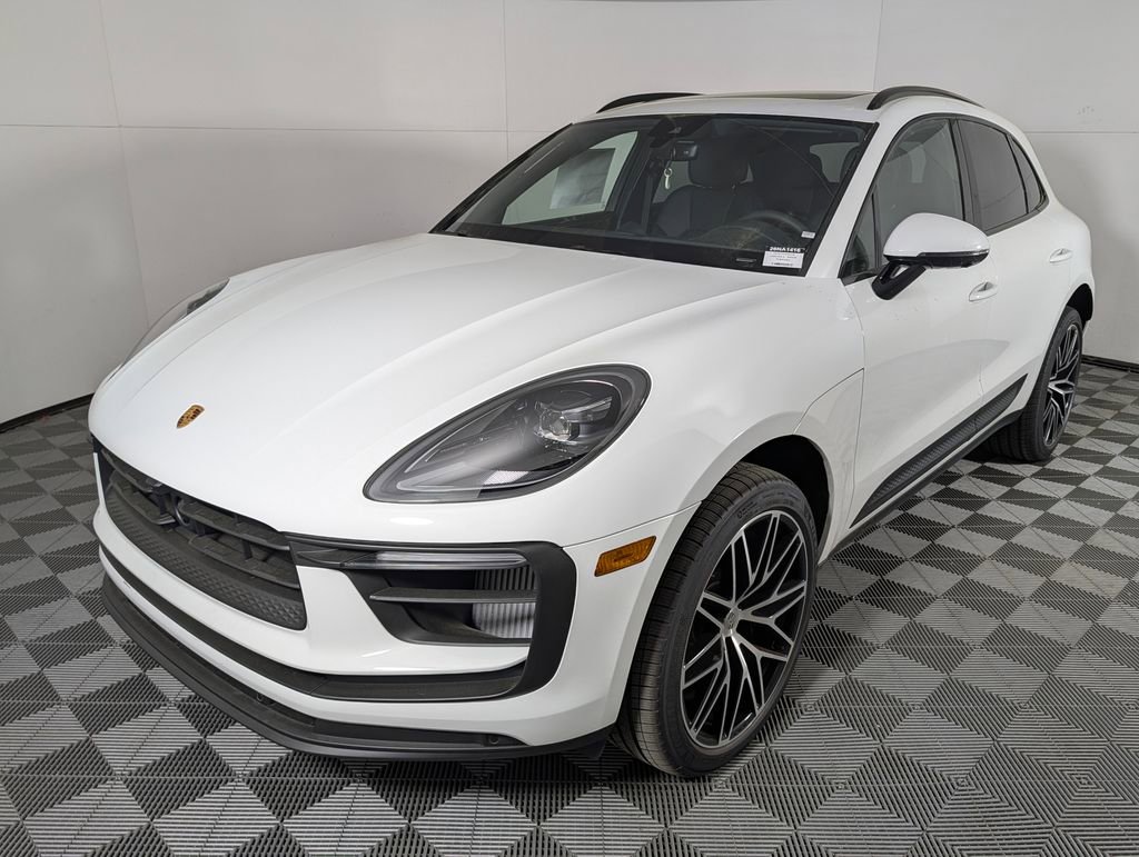 New 2026 Porsche Macan image 1