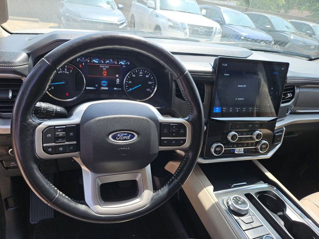 Used 2023 Ford Expedition Max XLT image 17