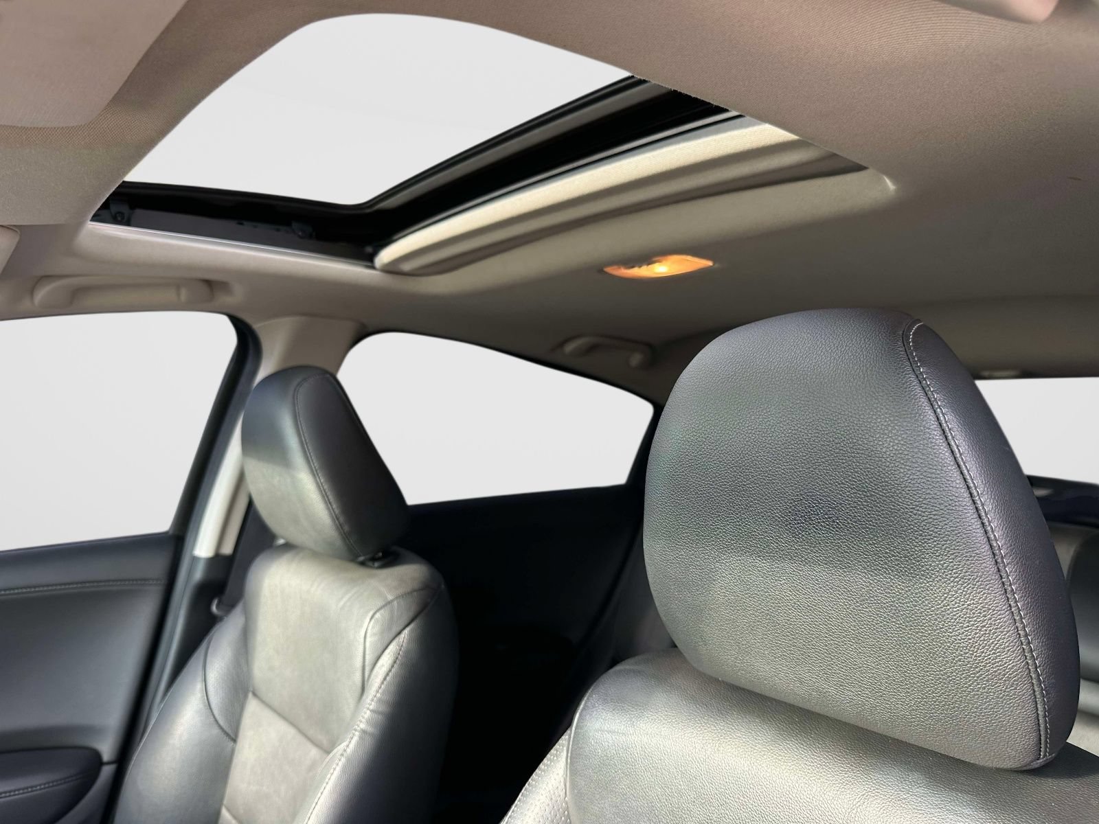Used 2017 Honda HR-V EX-L image 16
