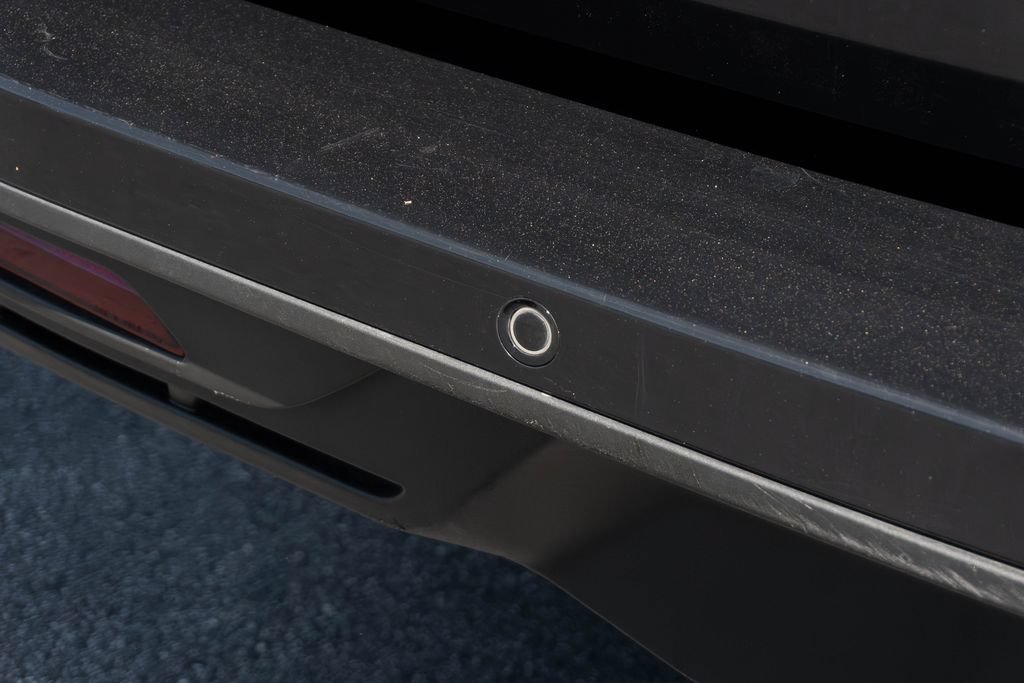 Used 2025 Ford Expedition Active RWD image 16
