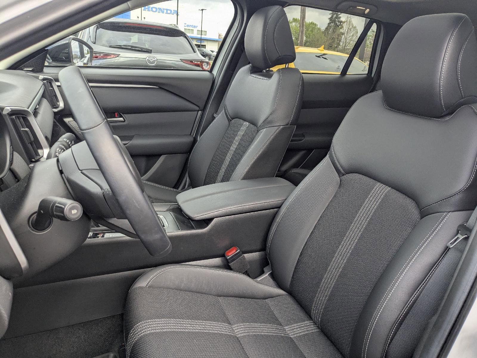 Used 2025 MAZDA CX-50 AWD 2.5 S w/ Weather Package image 19