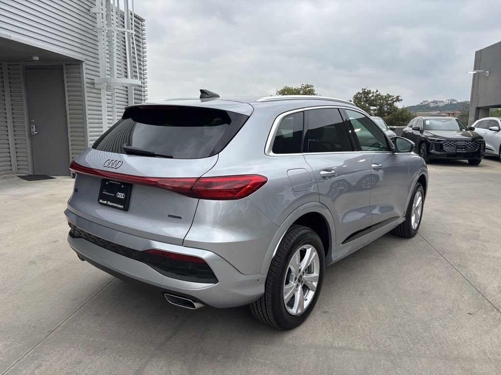 Used 2025 Audi Q5 Premium w/ Convenience Package image 6