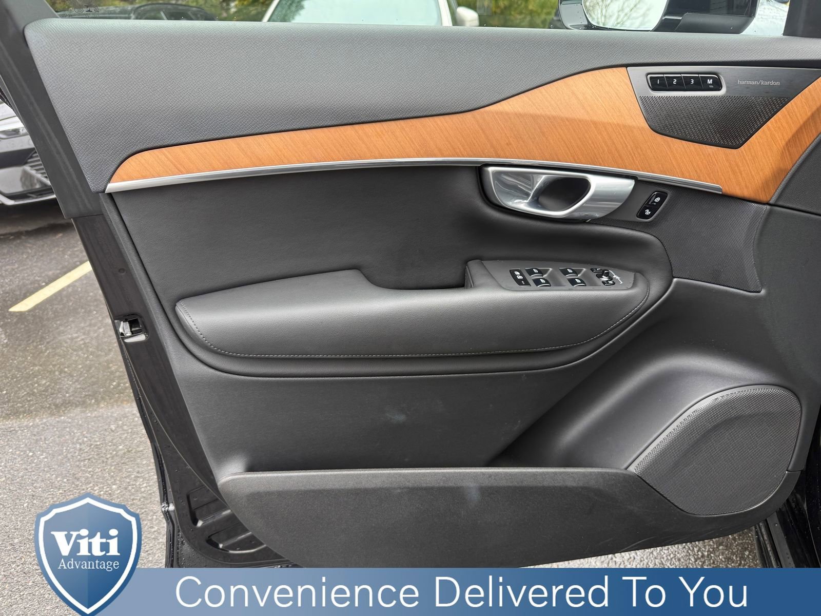 Certified 2024 Volvo XC90 B6 Plus AWD/4WD image 16