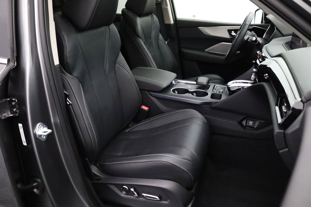 Certified 2024 Acura MDX SH-AWD w/ Technology Package image 16