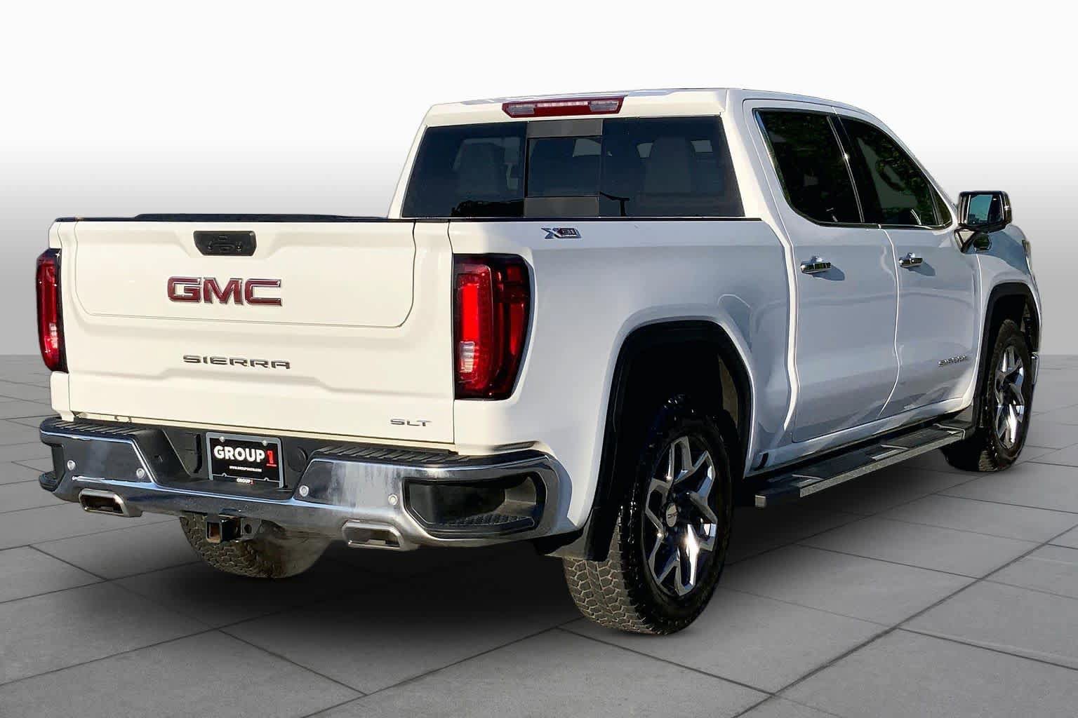 Used 2025 GMC Sierra 1500 SLT w/ SLT Premium Plus Package AWD/4WD image 13