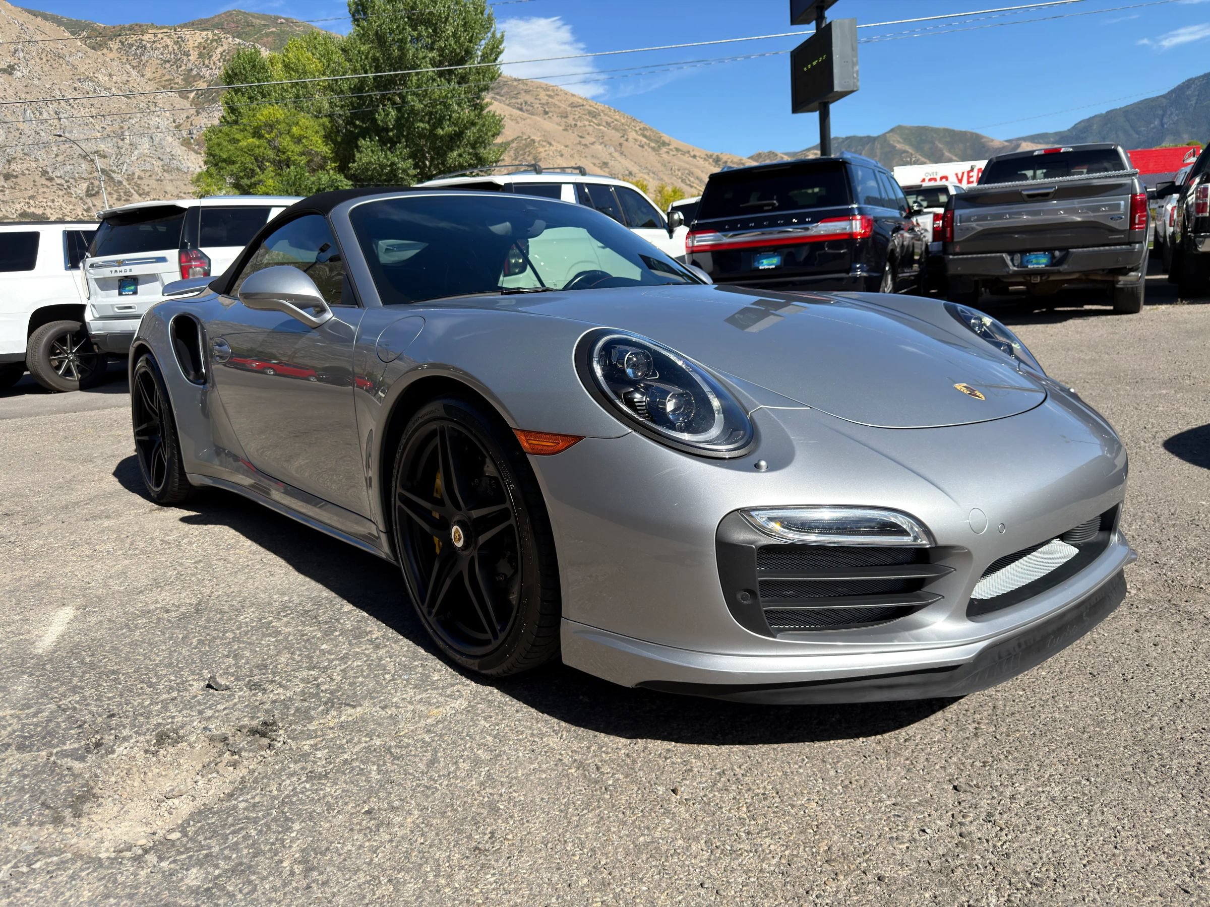 Used 2016 Porsche 911 Turbo S AWD/4WD image 17