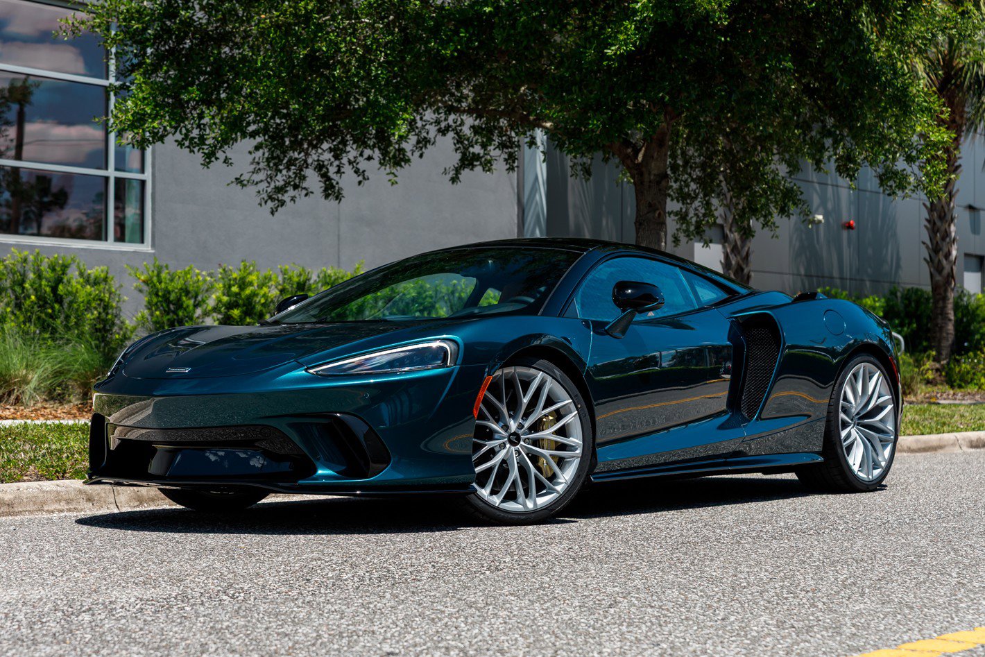 New 2026 McLaren GTS RWD image 35