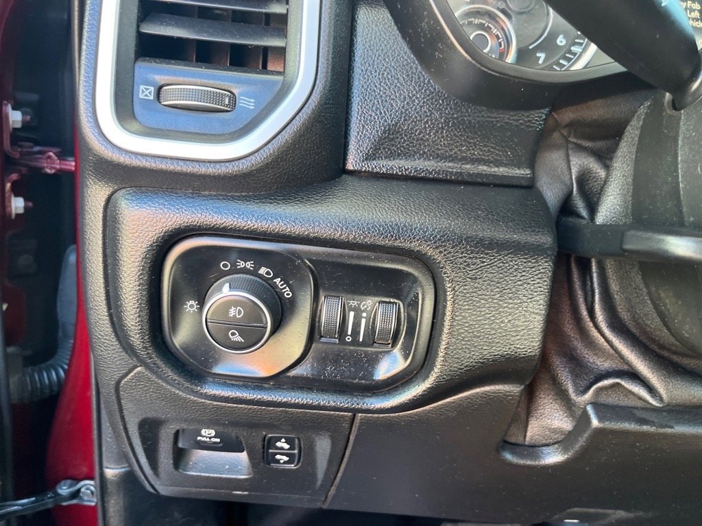 Used 2019 RAM 1500 Big Horn image 11