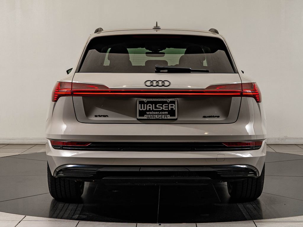 Used 2021 Audi e-tron Premium w/ Convenience Plus Package AWD/4WD image 7