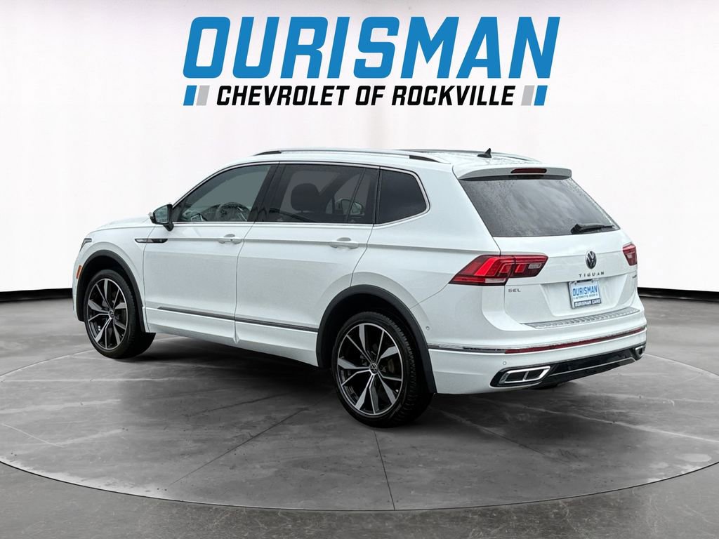 Used 2022 Volkswagen Tiguan SEL R-Line image 4