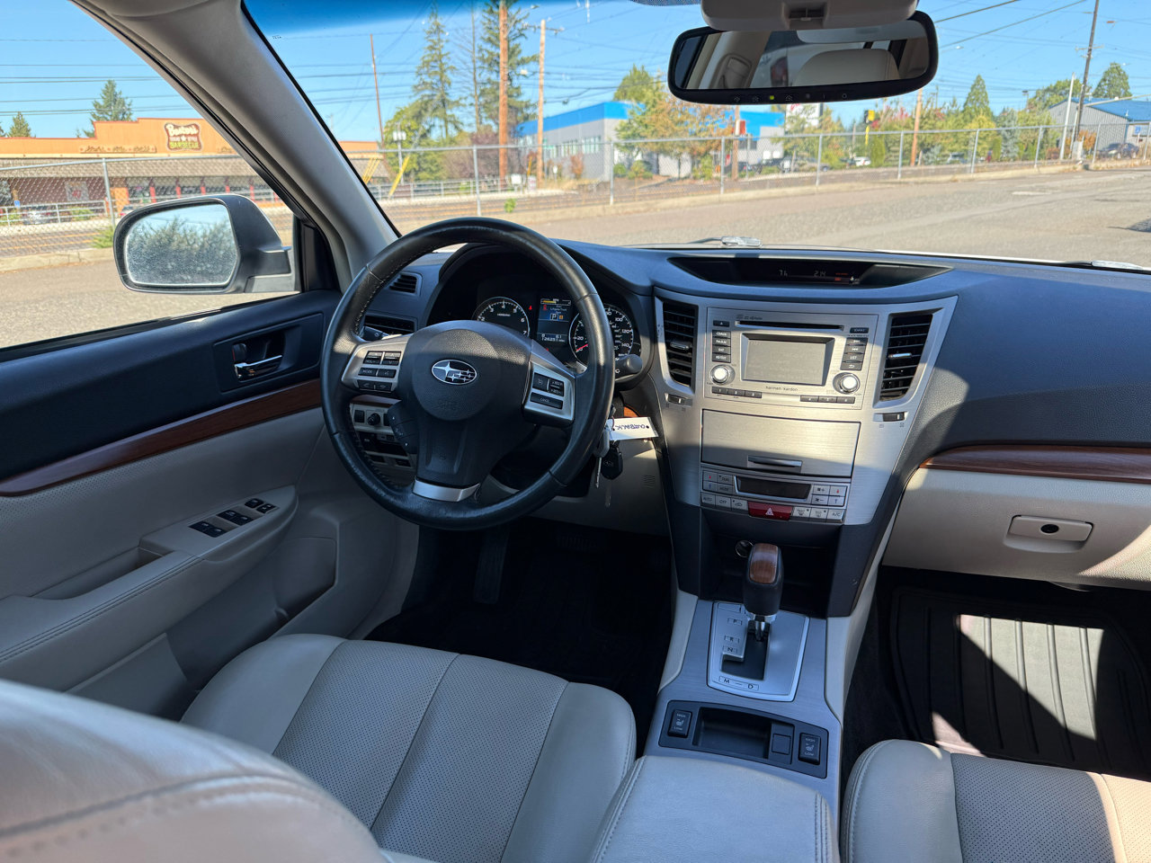 Used 2014 Subaru Outback 2.5i Limited w/ Moonroof Package image 21