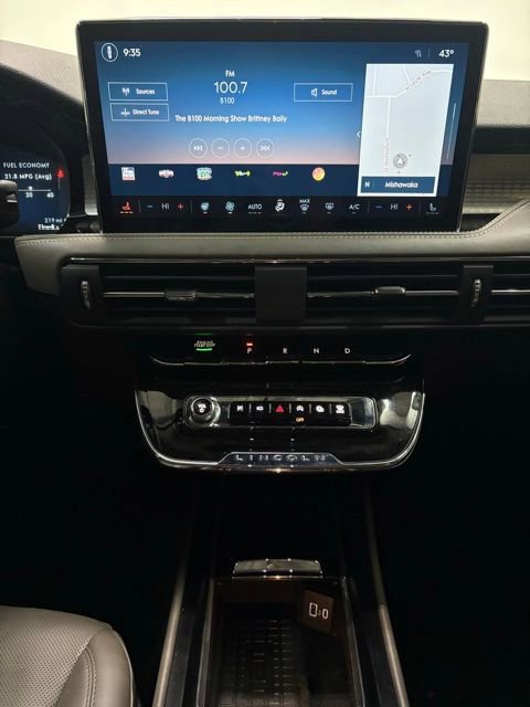 Used 2023 Lincoln Corsair AWD w/ Equipment Group 101A image 17