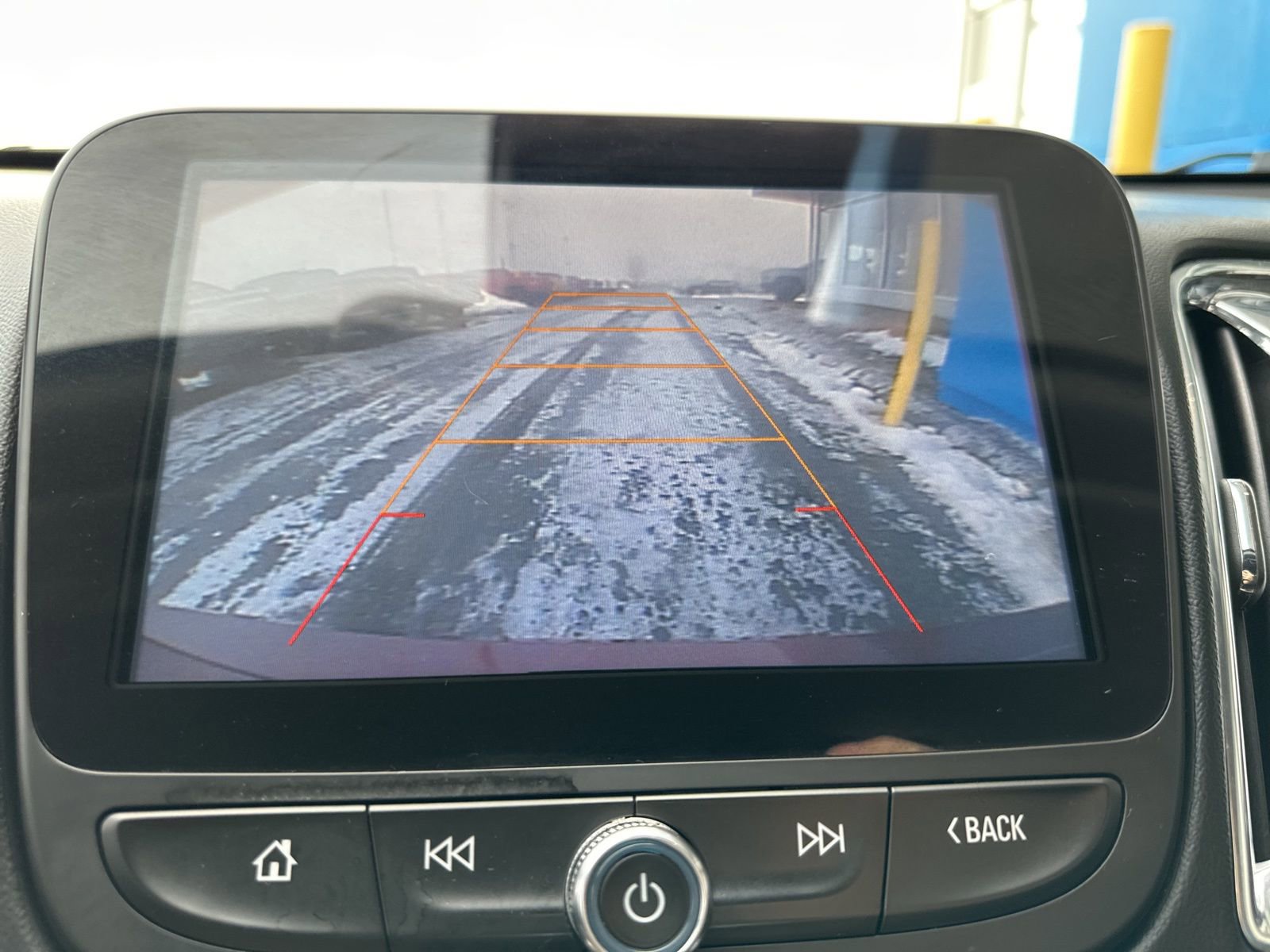 Used 2016 Chevrolet Malibu LT FWD image 17