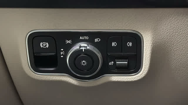 New 2026 Mercedes-Benz GLB 250 4MATIC image 17