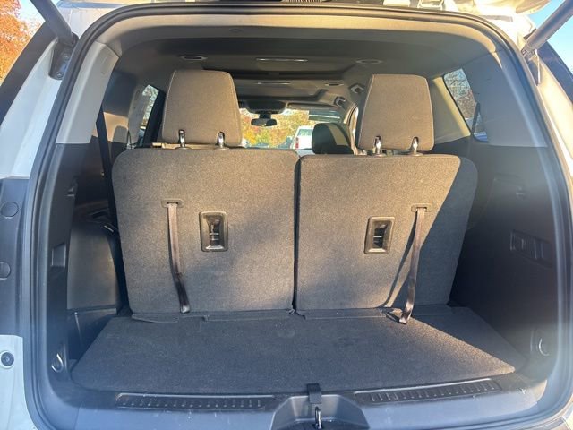 Used 2023 GMC Acadia SLE w/ Driver Convenience Package image 18