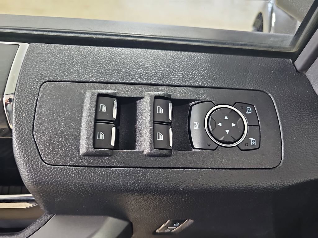 Used 2019 Ford F150 XLT w/ Equipment Group 302A Luxury AWD/4WD image 33