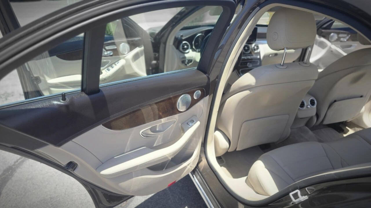 Used 2015 Mercedes-Benz C 300 4MATIC Sedan image 8