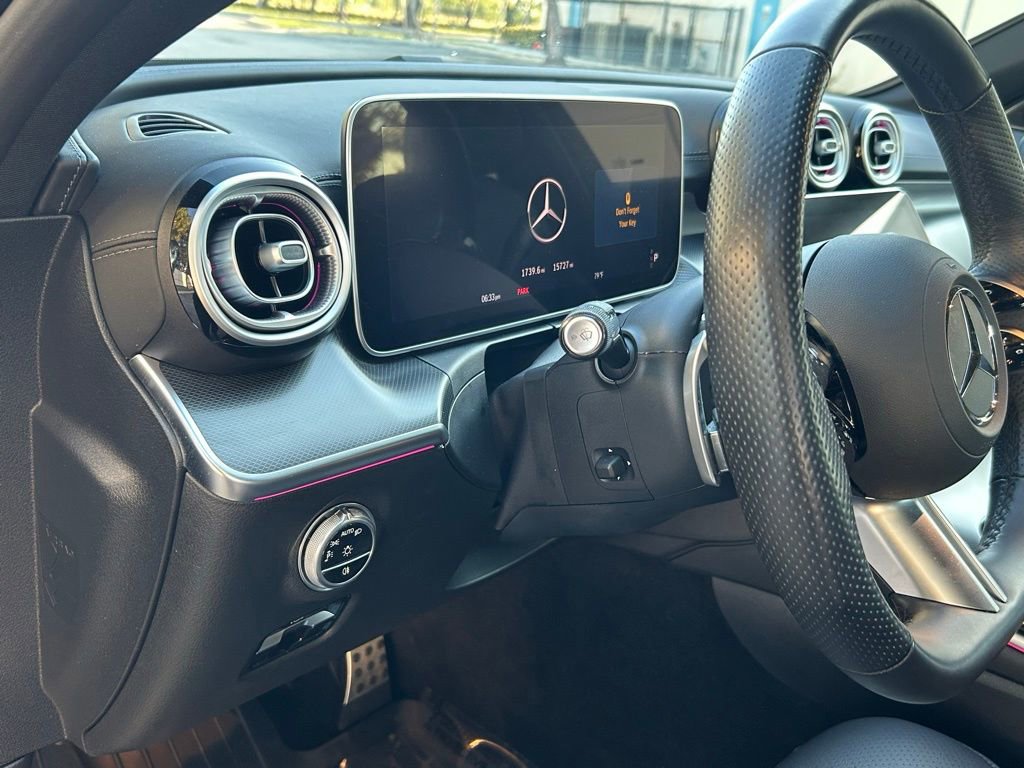 Used 2025 Mercedes-Benz C 300 4MATIC Sedan image 17