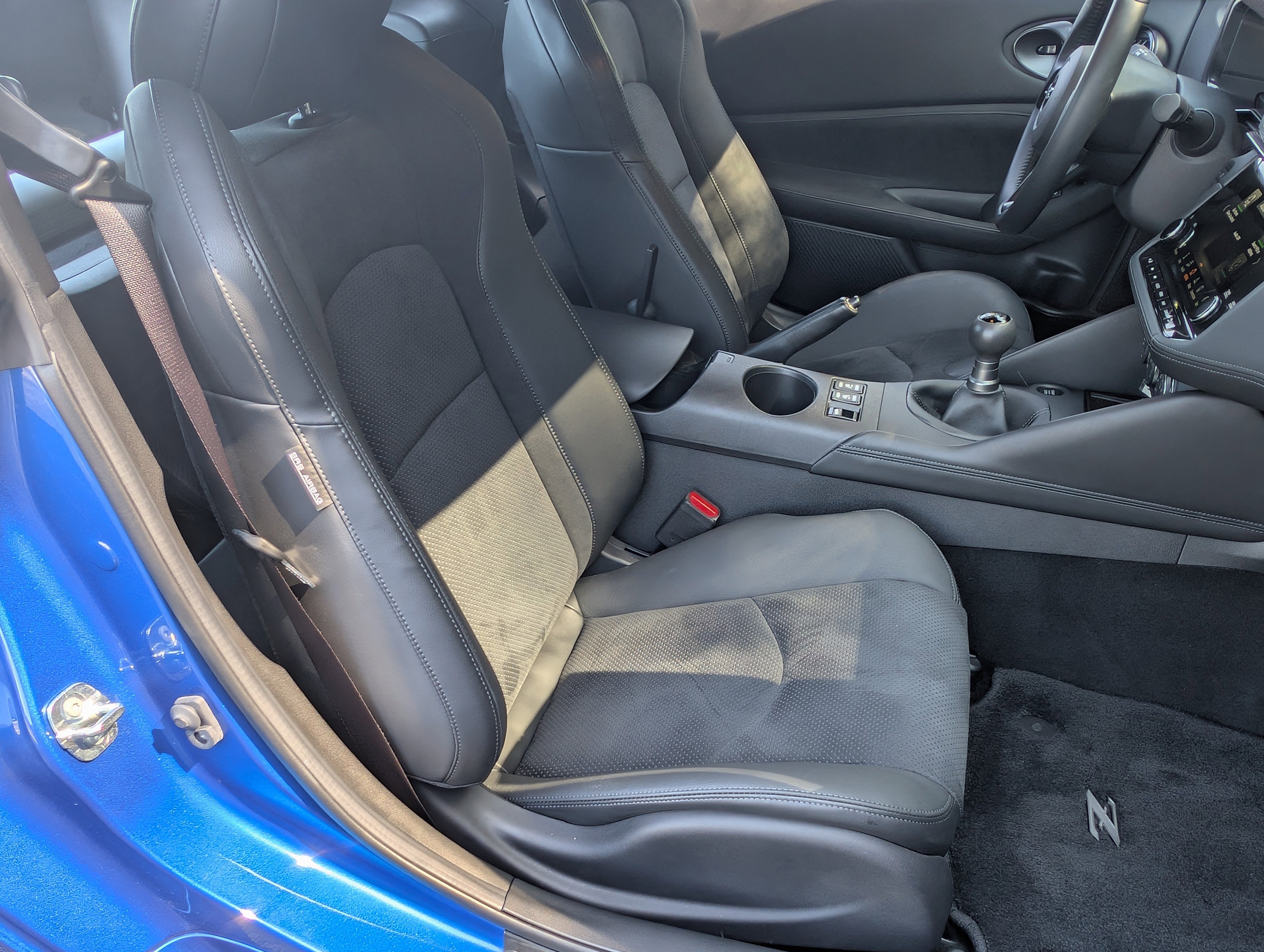 Used 2024 Nissan Z Performance w/ Floor Mat Package RWD image 18