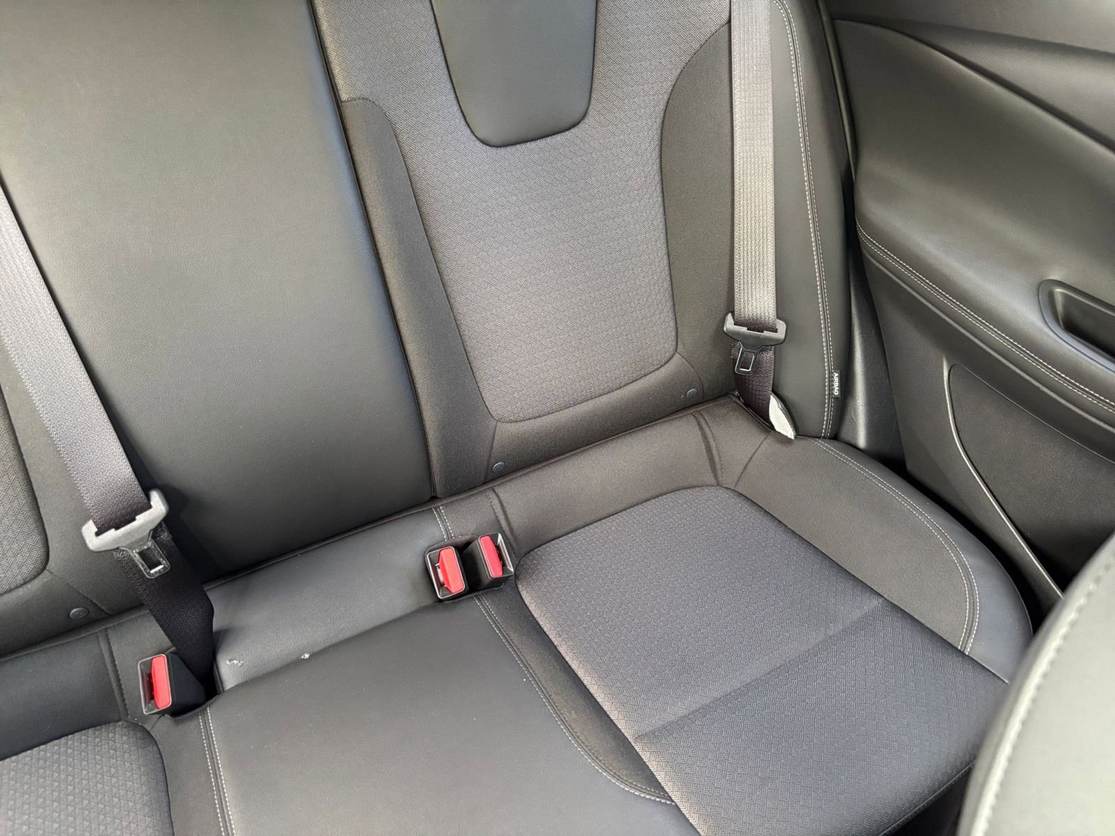 Used 2025 Buick Encore GX Preferred FWD image 36