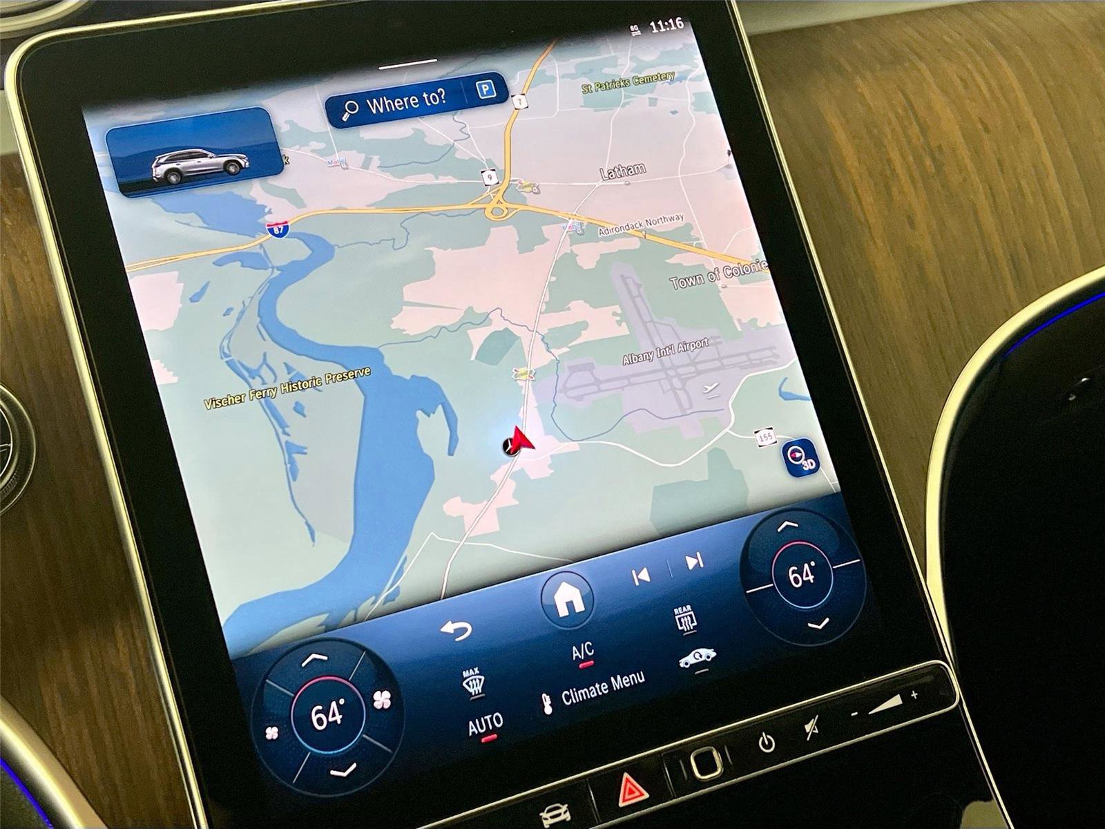 Used 2025 Mercedes-Benz GLC 300 4MATIC image 14