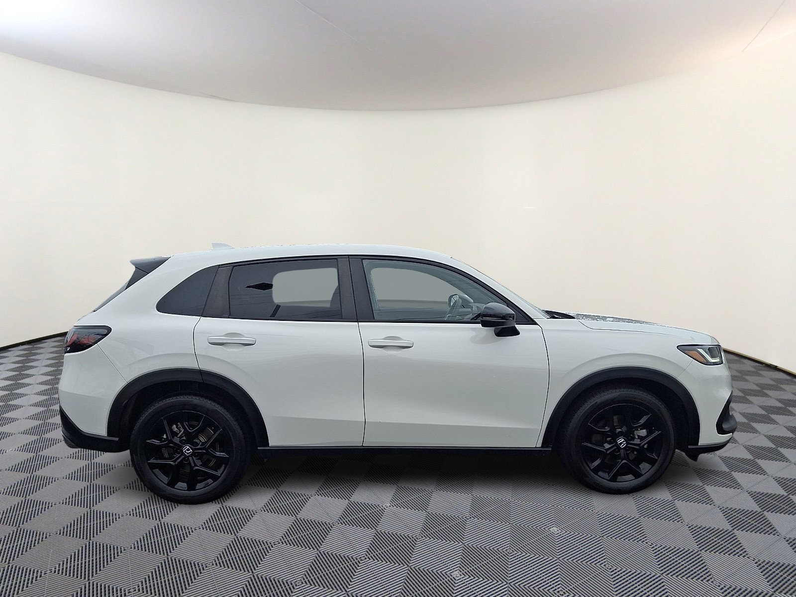 Used 2024 Honda HR-V Sport image 8