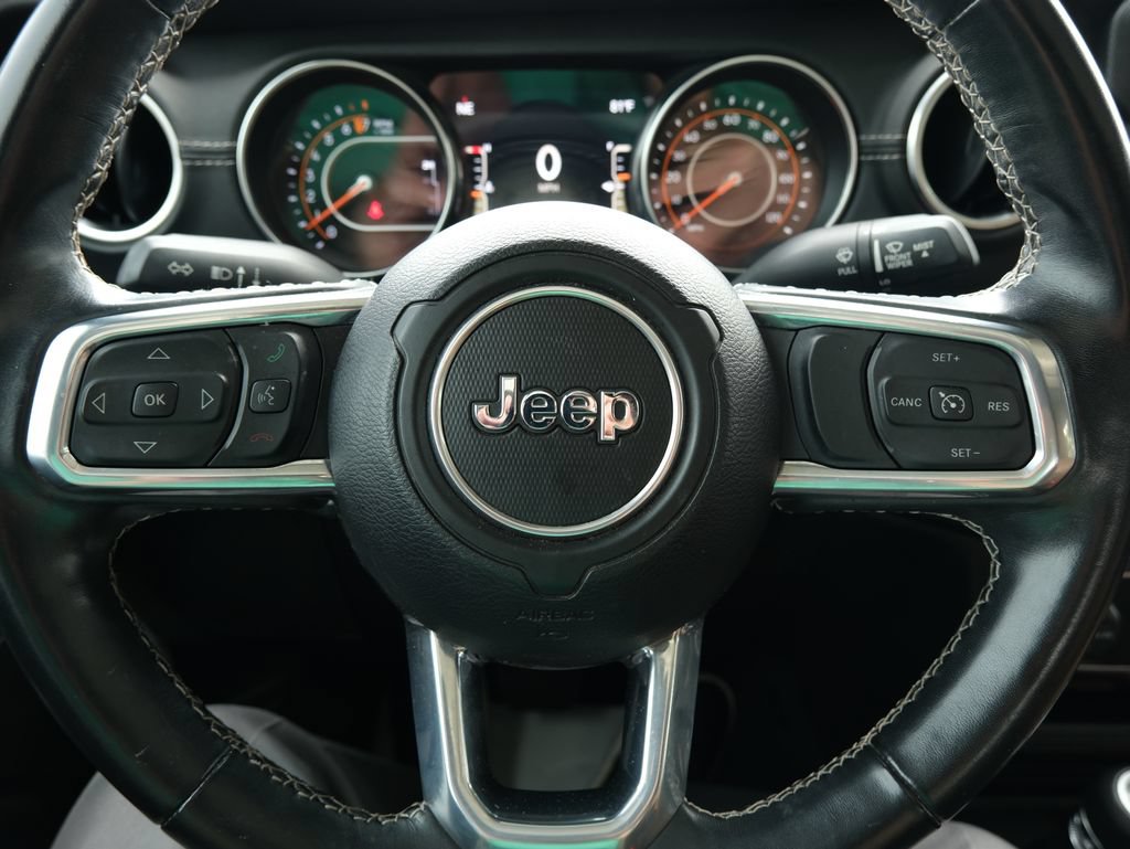 Used 2022 Jeep Gladiator Overland w/ Popular Equipment Package AWD/4WD image 16