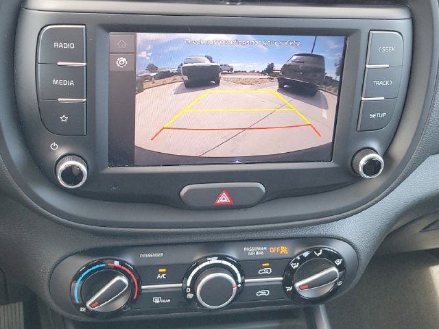 Certified 2025 Kia Soul LX w/ LX Technology Package FWD image 19