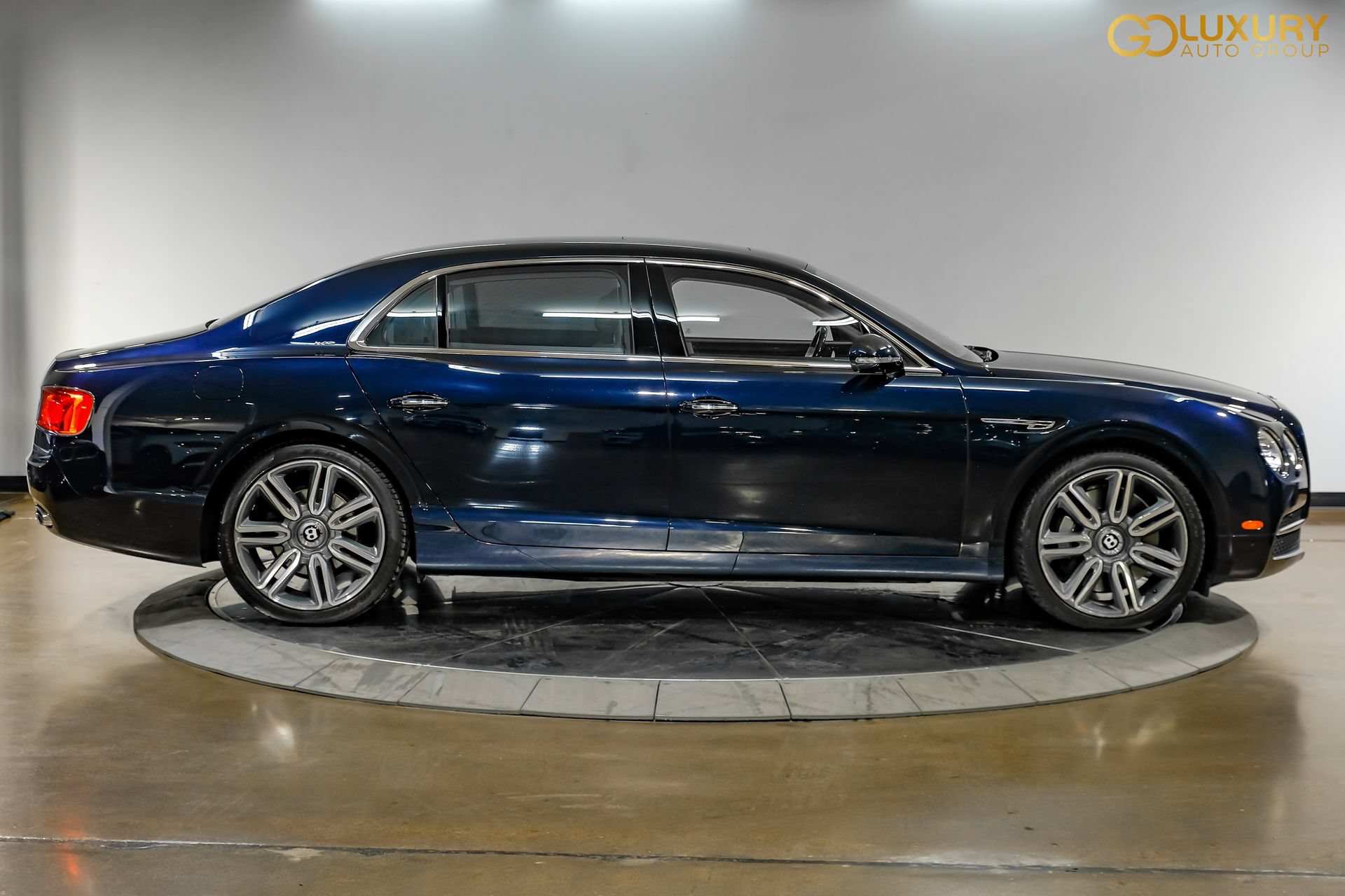 Used 2018 Bentley Flying Spur W12 AWD/4WD image 11