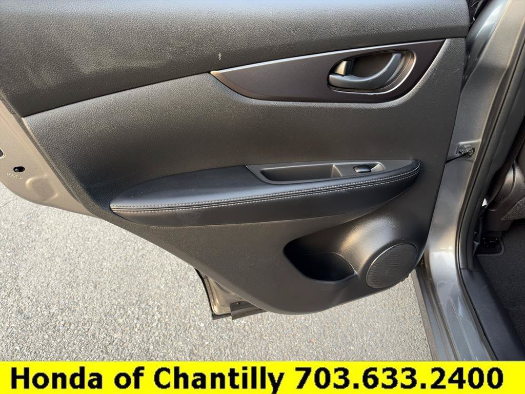 Used 2018 Nissan Rogue Sport S w/ S Appearance Package AWD/4WD image 22