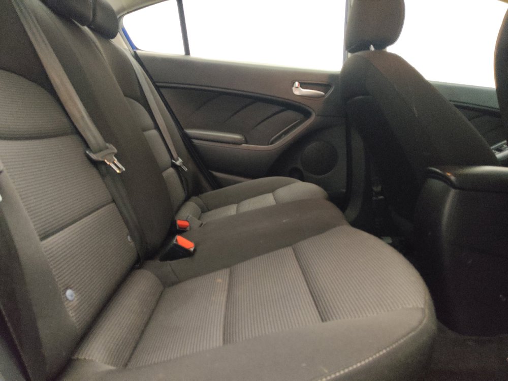 Used 2017 Kia Forte LX FWD image 19