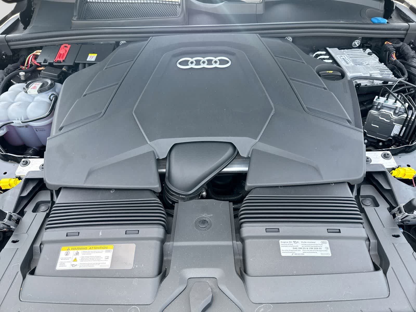 Used 2023 Audi Q7 3.0T Premium w/ Convenience Package AWD/4WD image 21