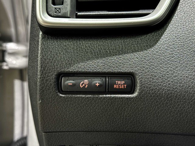 Used 2016 Nissan Rogue SL w/ SL Premium Package image 36