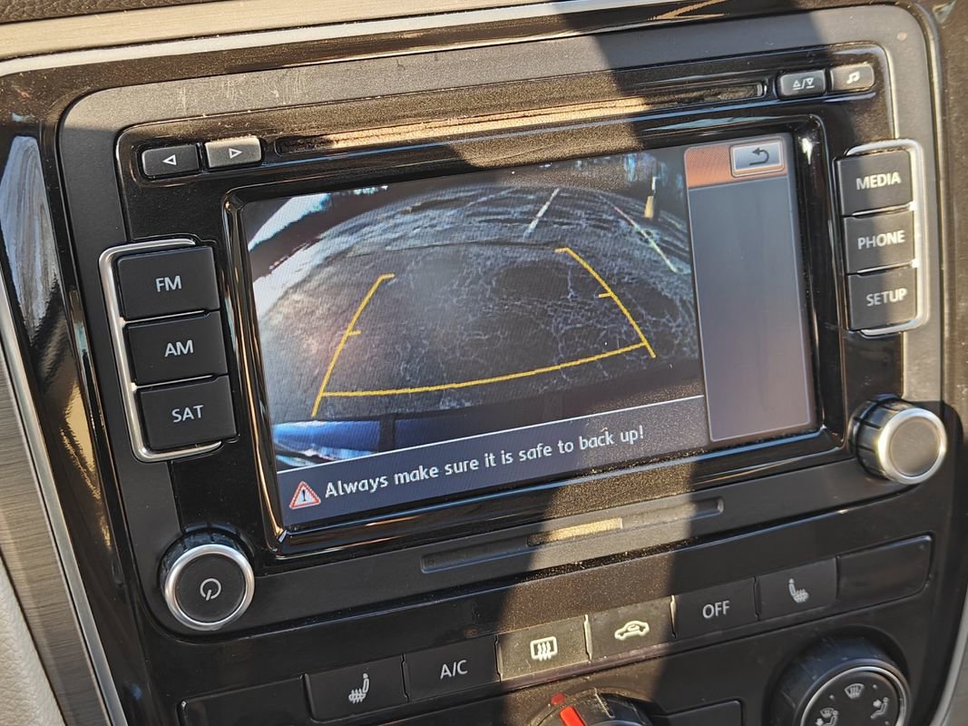 Used 2015 Volkswagen Passat TDI SE image 28