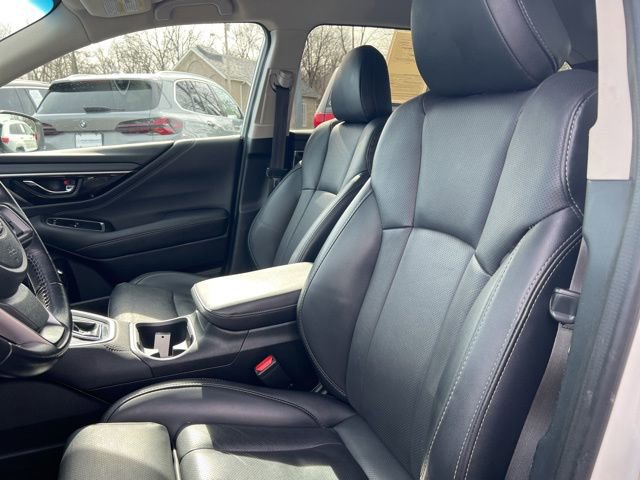 Used 2020 Subaru Outback Limited w/ Popular Package #2 AWD/4WD image 3