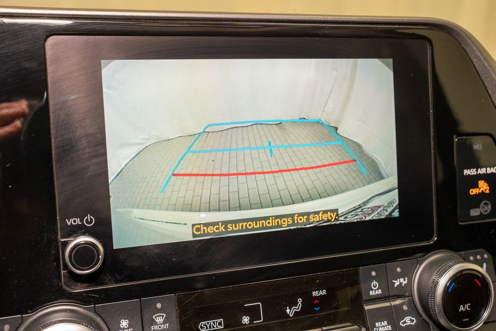 Used 2023 Toyota Highlander XLE image 15