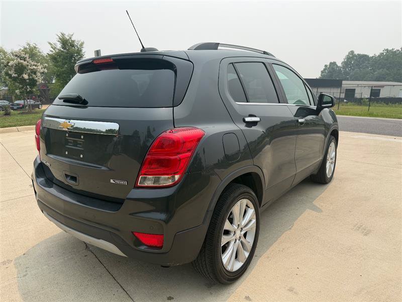 Used 2017 Chevrolet Trax Premier w/ Driver Confidence II Package AWD/4WD image 7
