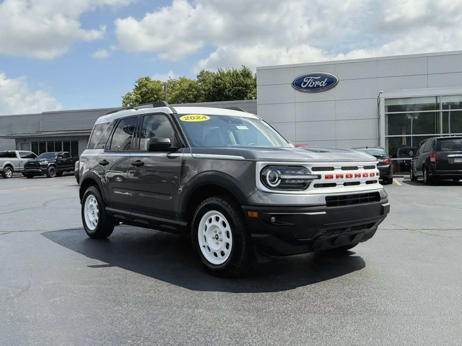 Used 2024 Ford Bronco Sport Heritage w/ Heritage Convenience Package image 9