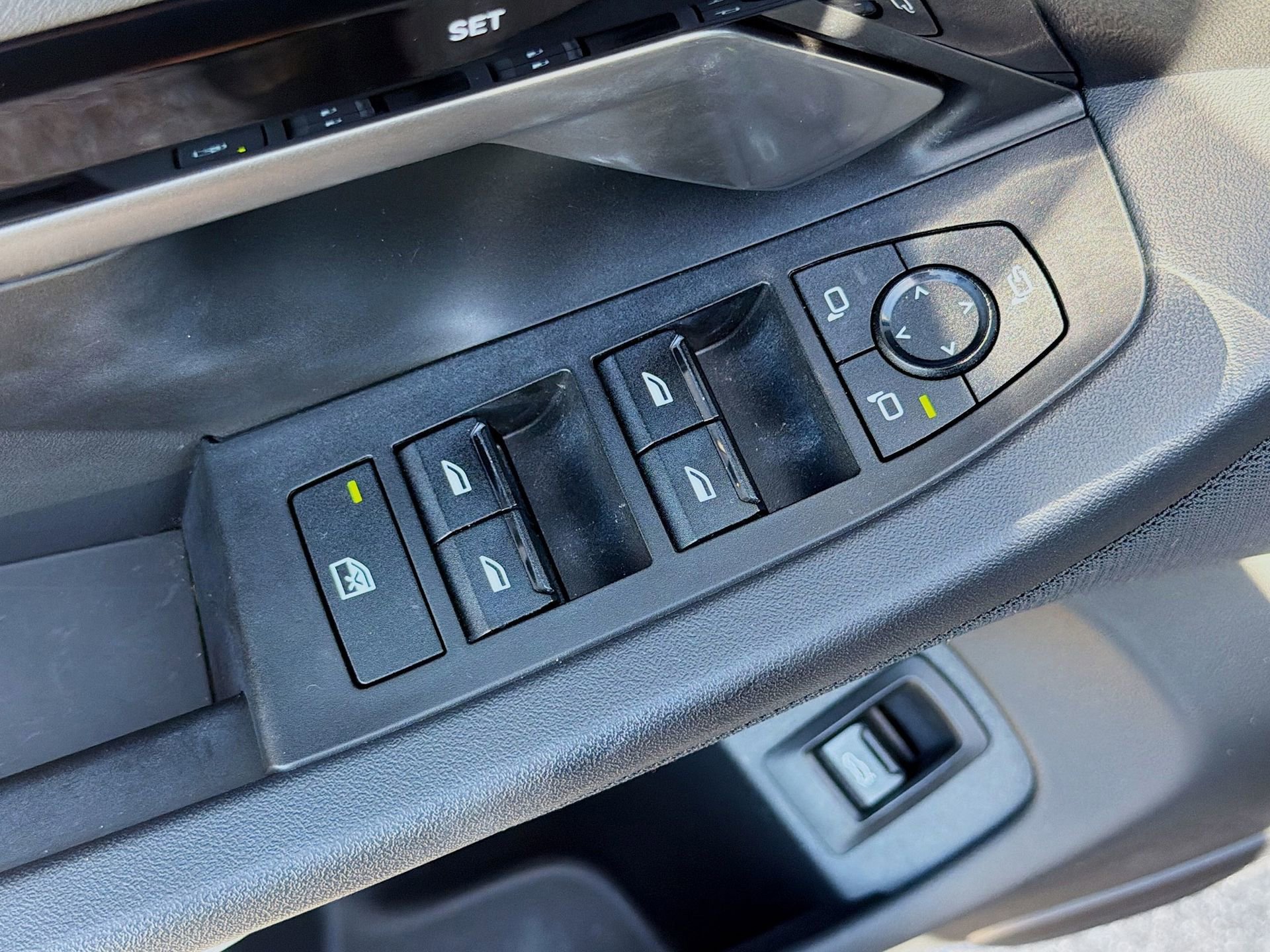 Used 2024 BMW 530i w/ Premium Package image 24