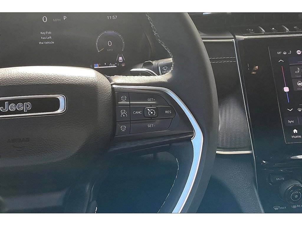 Used 2024 Jeep Grand Cherokee L Laredo image 19