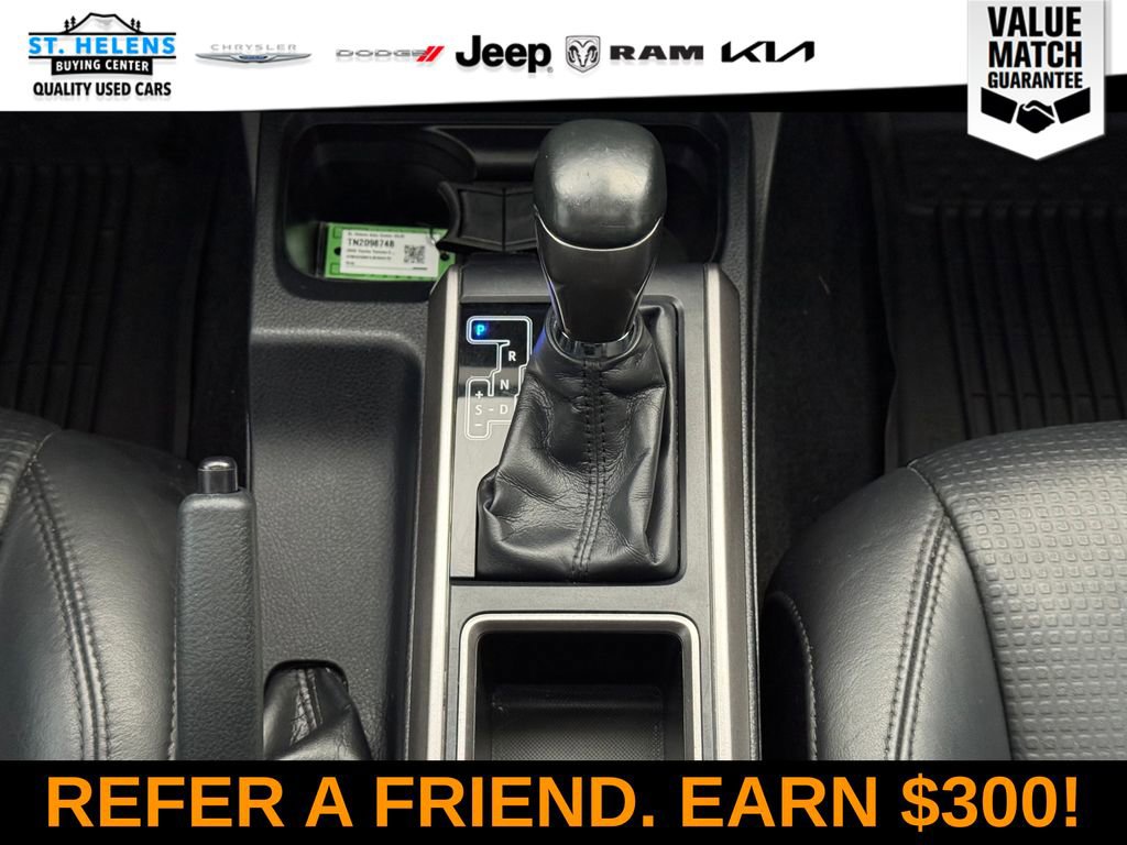 Used 2020 Toyota Tacoma Limited image 28