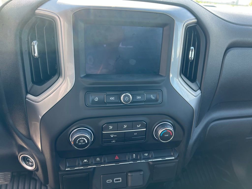 Used 2025 Chevrolet Silverado 1500 W/T image 12