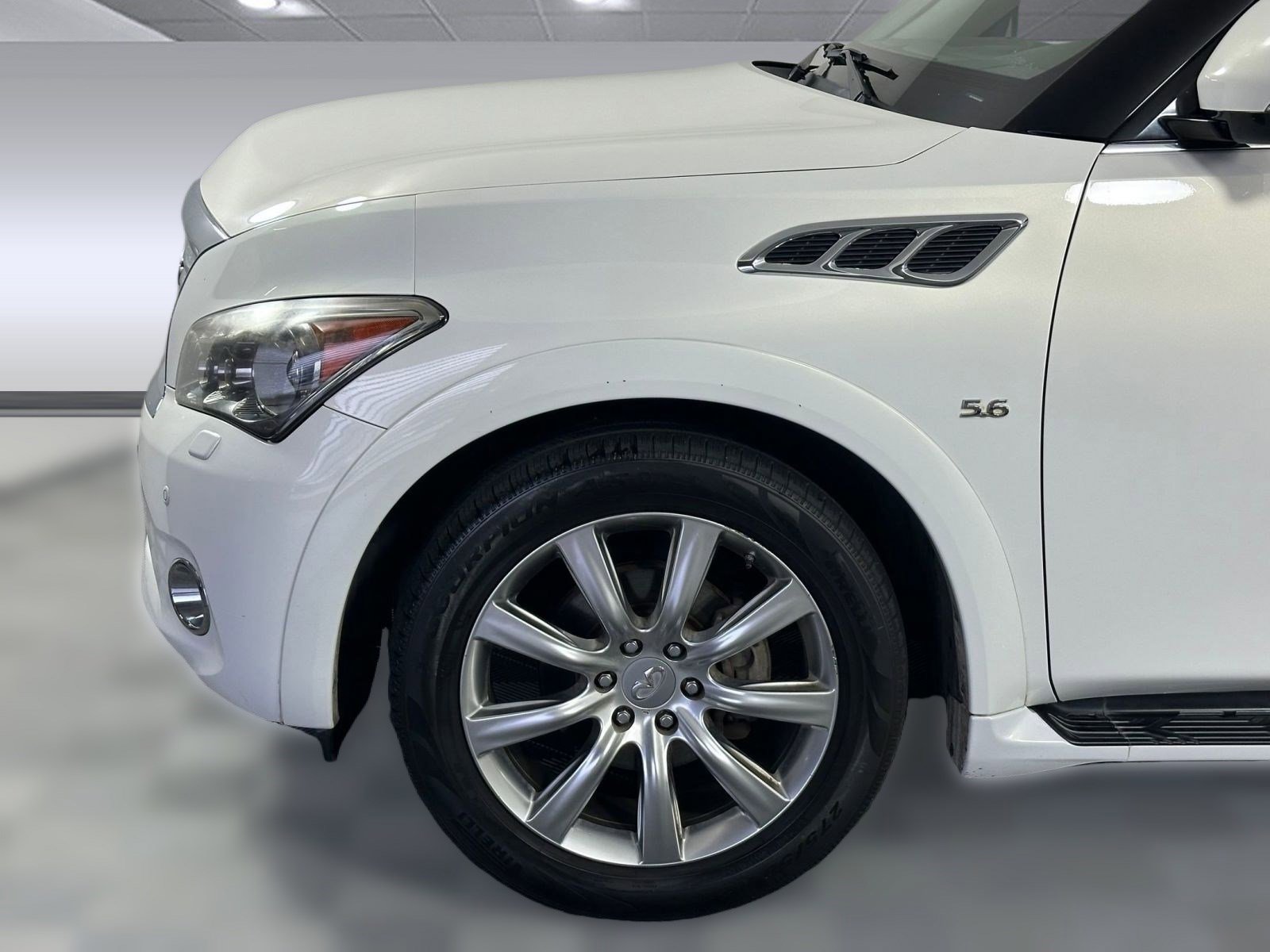 Used 2014 INFINITI QX80 2WD w/ Deluxe Touring Package image 10